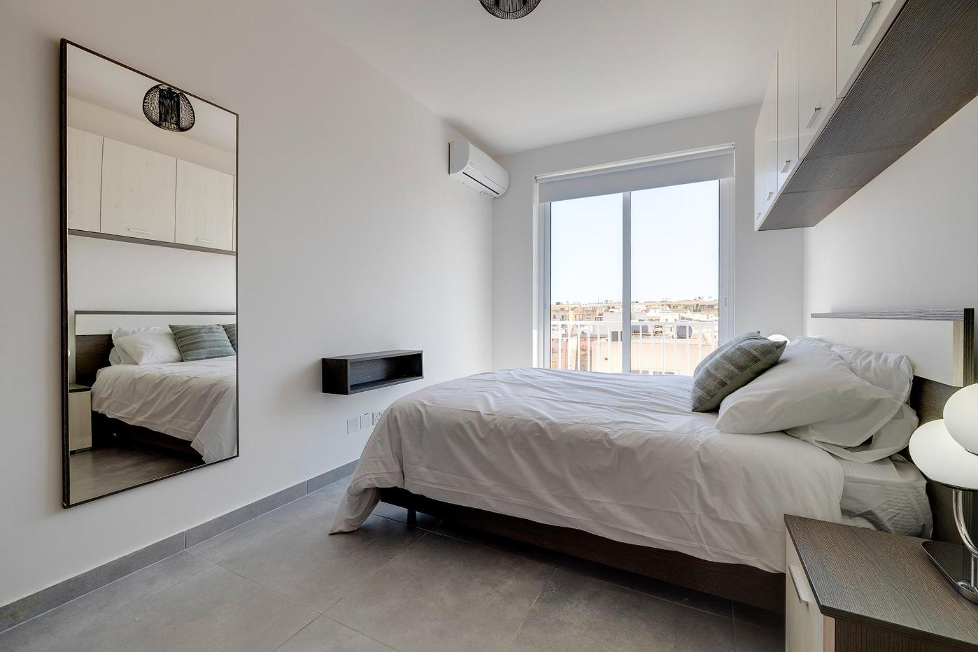 Stunning 2Br Holiday Penthouse In Central Sliema Extérieur photo