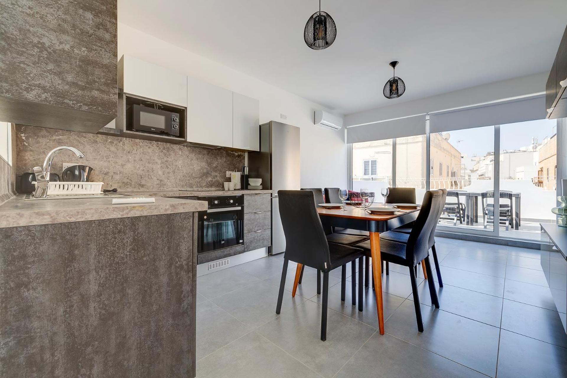 Stunning 2Br Holiday Penthouse In Central Sliema Extérieur photo
